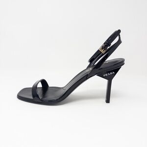 Prada Sandali Ankle Strap Black Patent Leather Stiletto Heels. Size 41 EU